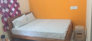 JR Home Stay Opp to Big Temple - 1