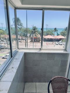 Vista única à BEIRA-MAR na praia de pajuçara - dois quartos- Apto 302 - 3