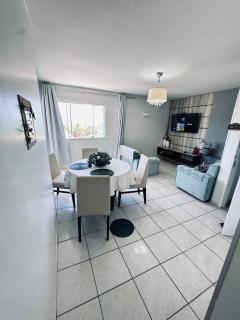 Vista única à BEIRA-MAR na praia de pajuçara - dois quartos- Apto 302 - 8