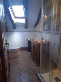 C08B01 Ático con encanto Colindres - 3