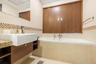 Elite 1BR in Al Sahafa Rafal Tower NZL281 - 2