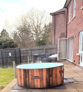 The House of Brilliant Brains Cambridge - 6