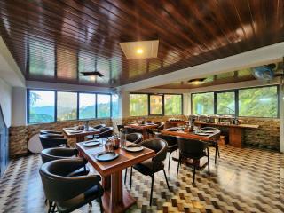 Sirhind Regency by Lazy Getaways, View & Balcony Rooms - 7