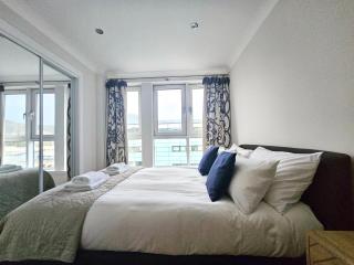 Edinburgh Central 2-bedroom Apartment with Free Parking and Stunning Views - Edinburgh - 1