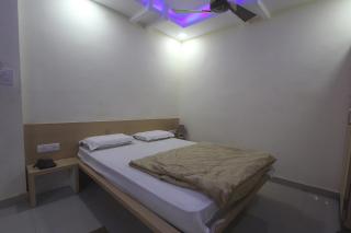 Hotel O by OYO New Venkateshwara Lodge - 8