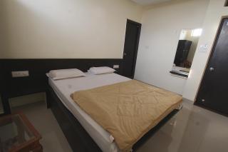 Hotel O by OYO New Venkateshwara Lodge - 0