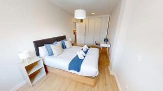 Stunning penthouse in Cuatro Caminos for 4 pax - Artistas 1 - 4