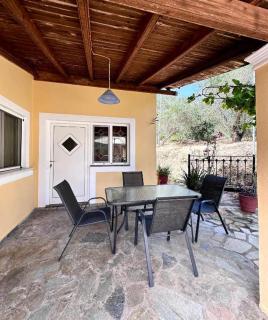 Katerinas Corfiot Maisons - 1