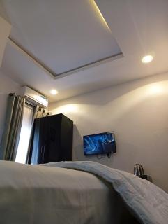 Heirloom Luxury Hotel and Apartments - 1