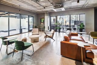 River North 1br w terrace grills yoga studio CHI-1032 - 4