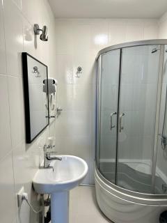 Hotel Nebula Inn - 2