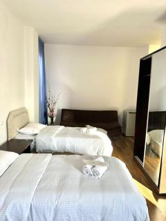 Hotel Nebula Inn - 2