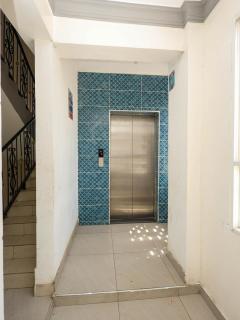 Cosy Studio in Mombasa with City View - 11 mins to Airport - 3