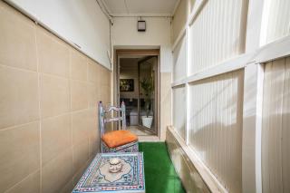 Modern 2BR Condo 10min from beach and Souk - 1