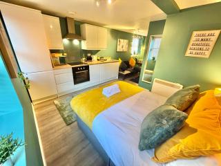 Cozy Apartment in Bournemouth Town Centre - Fast WiFi - Smart TV - Walk to Town Centre and Beach - 1