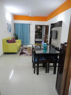 Lakeside Grand 302 with Wifi and lift, Non AC - 7