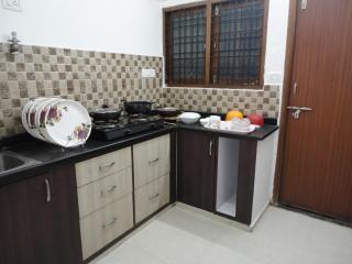 Lakeside Grand 302 with Wifi and lift, Non AC - 3