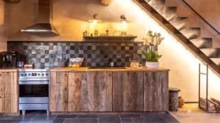 La suite 77 & Hindi - 9