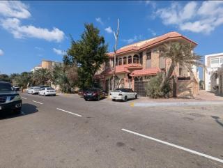 Bright & spacious Studio Near All Attractions - 4