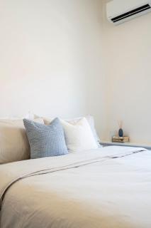 Brunswick Beauty- Oversized, Art Deco, Central - Sleeps 6 - 1