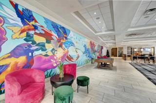 Modern Studio • Gym • Pool Table • Free Parking - 9