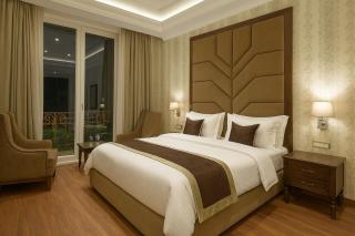 The Grand Him Queen-Centrally Heated & Air Cooled # Near Mall Road # Big Parking # Lift # Spacious Rooms # Most Awarded # Property Of The Year # - 3