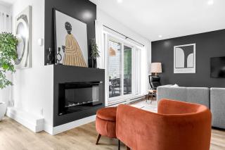 Le Kingsville - High-End Condo with View - 2