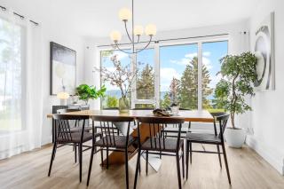 Le Kingsville - High-End Condo with View - 1