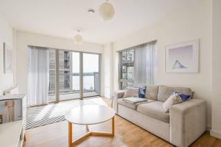 Beautiful and bright 2 bedroom flat with balcony - 8