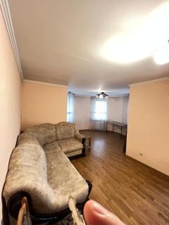 Квартира Коновальця 9 - 0