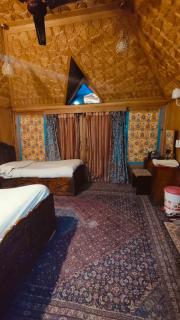 Heritage Houseboat - Almost Heaven - 2