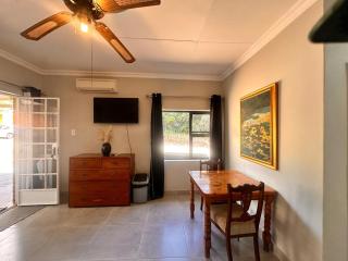 Farm stay at Fennel Cottage on Haldon Estate - 6