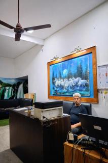 Hotel P-V-R BBSR - In Front OFF Station - Best Quality Hotell - 5