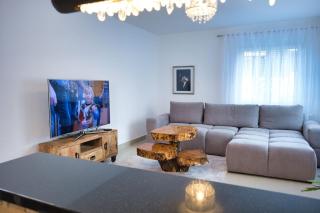 Modern Station Apartment Mhlin - 9