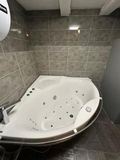 B&M Mini jecuzzi Lovers room Self check-in - 4