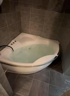 B&M Mini jecuzzi Lovers room Self check-in - 0