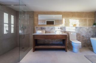 San Lawrenz Farmhouse Rustic Retreat with Pool - 5