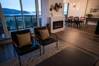 Luxury Coffee Bean Condo - Pool & Stunning View - 0