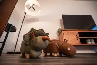 Luxury Coffee Bean Condo - Pool & Stunning View - 2