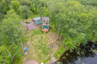 Tower Lake Vacation Home & Cabin - 9