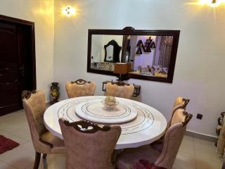 Serene & Cozy Room two of three with shared bathroom in a shared home - 4