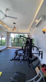 Driftwood Wing 4Bedroom Creek Villa - 2