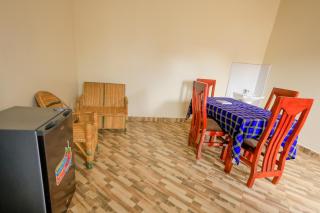 Kasese Airstrip Homestay - 2