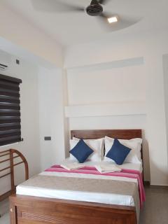 Royal Crown City Hotel - 9