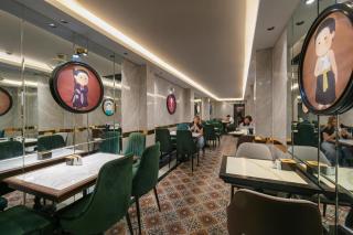 Hanoi Hostel & Rooftop Bar - 1