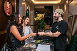 Hanoi Hostel & Rooftop Bar - 3