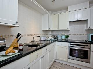 16 Belvedere Court - 3