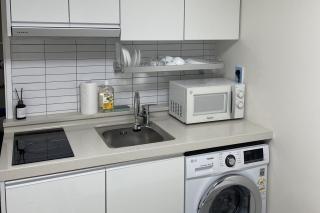 홍대역 도보 12분 Just 800m from Hongdae Station Line2 - 6