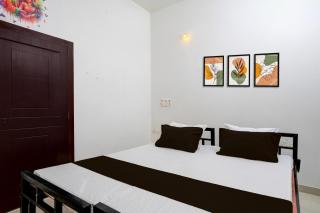SPOT ON by OYO Sanskrit Guest House - 9