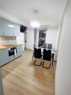 2 - room apartment with terrace and free parking - 8
